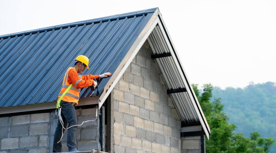 Expert Emergency Roof Repairs services in Inkster, MI